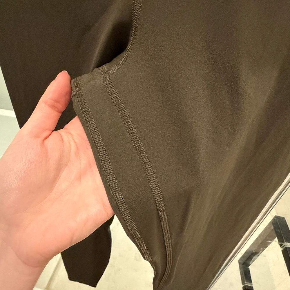 Lululemon Align Leggings - Size 6 - 28 inch inseam - Dark Olive - Picture 6 of 9